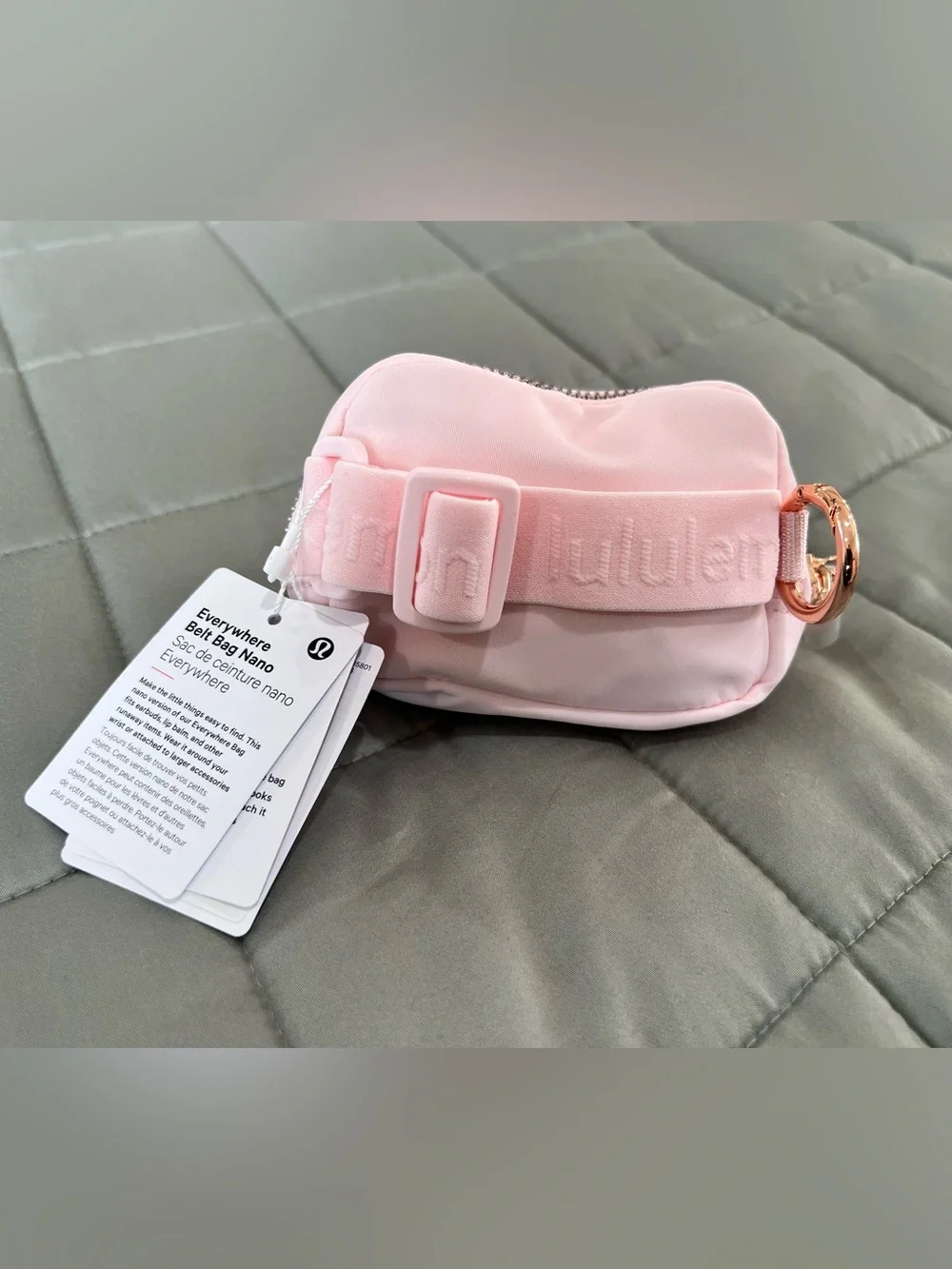Lululemon Everywhere Belt Bag Nano in Blissful Pink/Gold